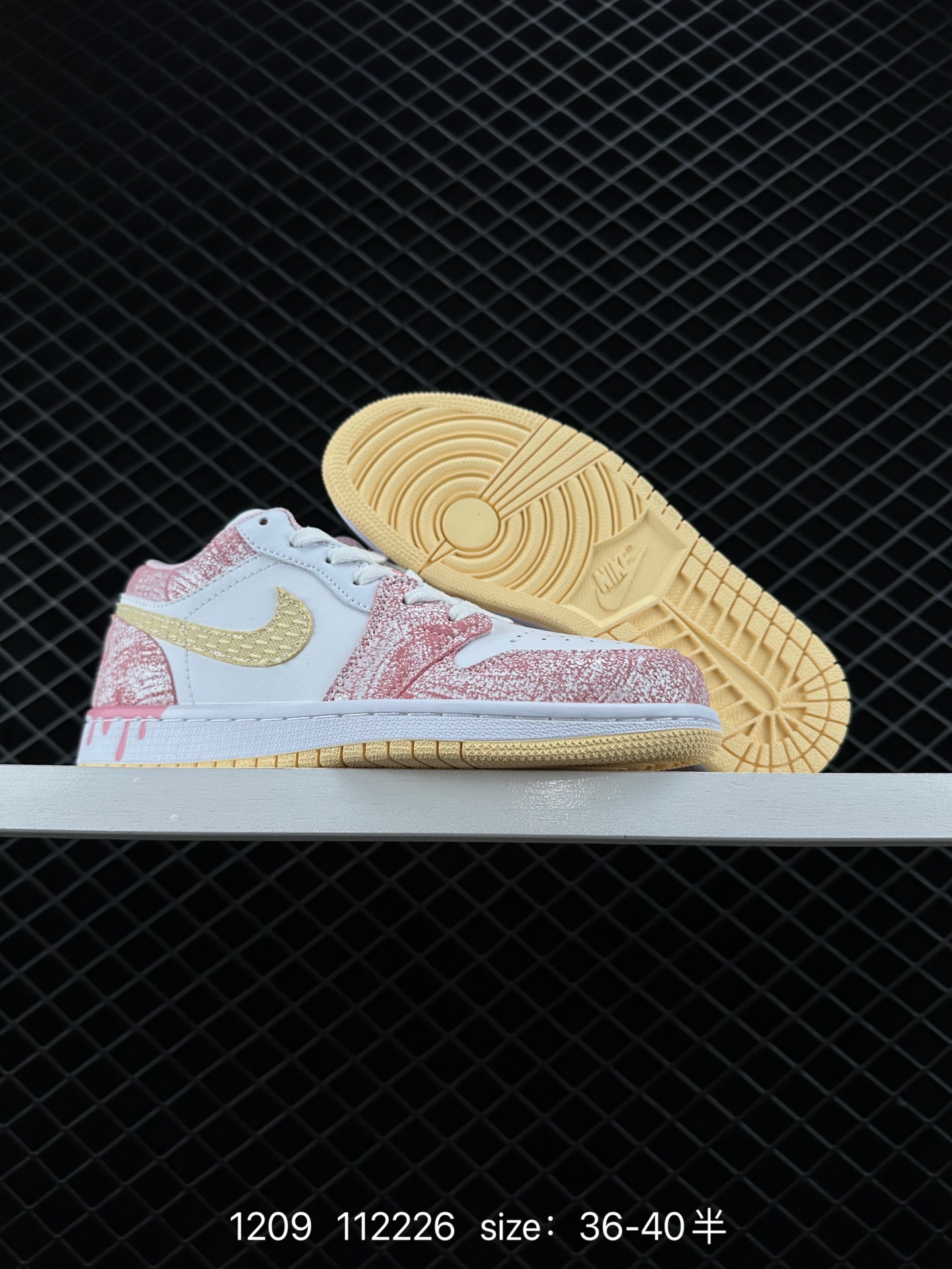 Air Jordan 1 Low AJ1